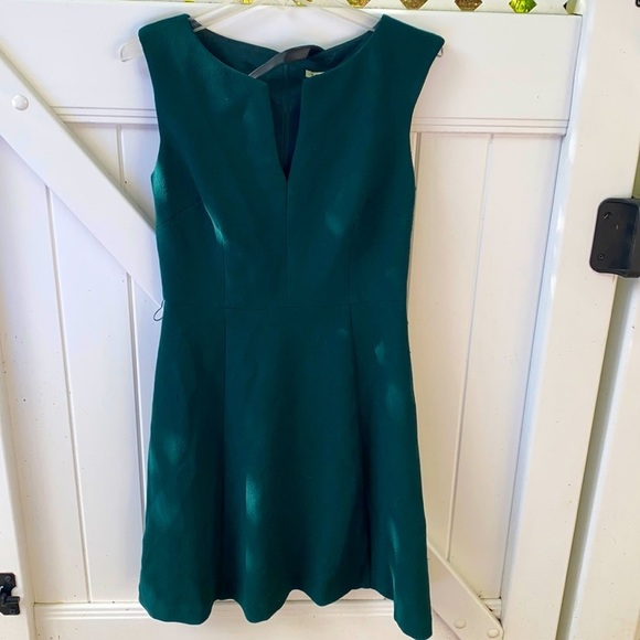 Trina Turk Dresses & Skirts - Trina Turk olive green dress with belt size: 8